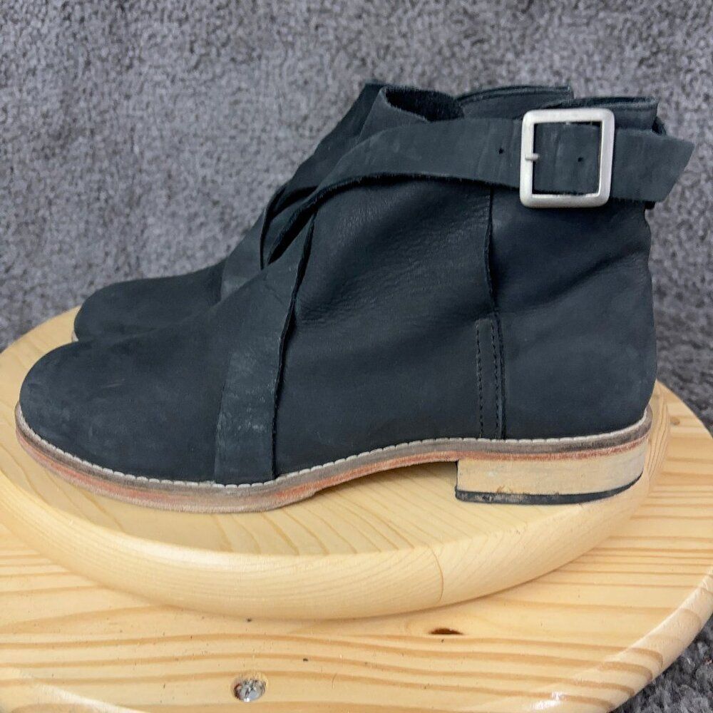 Free People Boots Womens 7.5 Las Palmas Black Nubuck Leather Wrap Strap Booties - Picture 1 of 9